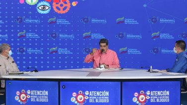 Maduro dice que agenda de diálogo con Guaidó incluirá "rescate de recursos"