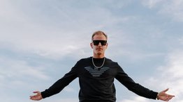 José Miguel se apodera de las radios latinoamericanas