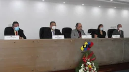 Ministros Exteriores de la UE creen que nueva directiva del CNE es "un paso entre otros"