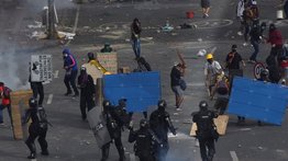 Defensoría del Pueblo recibe reporte de 42 muertos en protestas en Colombia