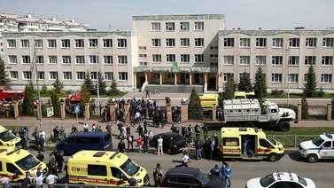 Exalumno mata a nueve personas en una escuela de Rusia