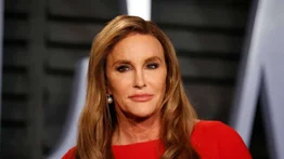 Caitlyn Jenner favorece la ciudadanía para indocumentados en EEUU