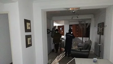 Fuerte explosión en un apartamento deja una persona herida en Valencia