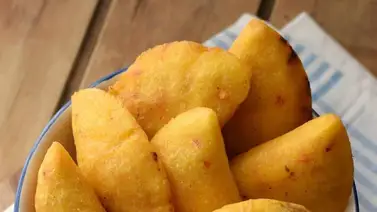 Empanadas con masa de plátano verde Empanadas con masa de plátano verde