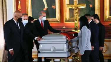 Miembros del Ejecutivo honran a Aristóbulo Istúriz desde el Parlamento