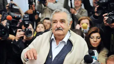 Mujica está "bien" tras endoscopia en la que se halló úlcera en el esófago Mujica está "bien" tras endoscopia en la que se halló úlcera en el esófago