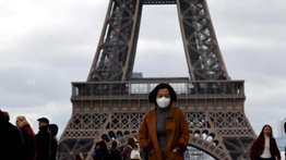 Francia anuncia 338 muertos por COVID y mantiene la presión hospitalaria