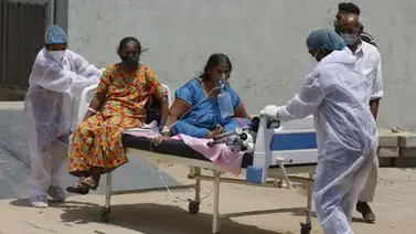 Colapso hospitalario en la India tras récord de casos y muertes Colapso hospitalario en la India tras récord de casos y muertes