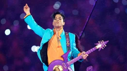Fans de Prince lo recuerdan en quinto aniversario de su muerte