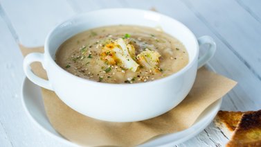 Crema de coliflor como plato de entrada