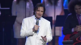 Estrenan biografía de Roberto Carlos, el "rey" de la canción romántica
