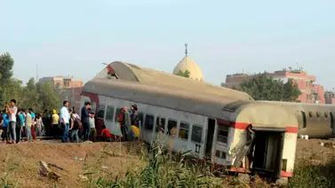 Un tren en Egipto se descarrila, causando al menos 11 muertos Un tren en Egipto se descarrila, causando al menos 11 muertos