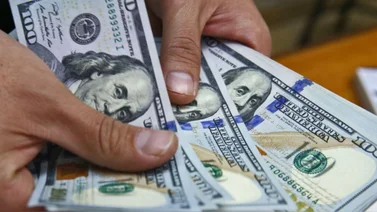 AFP: El dólar manda relajado en el día a día de los venezolanos