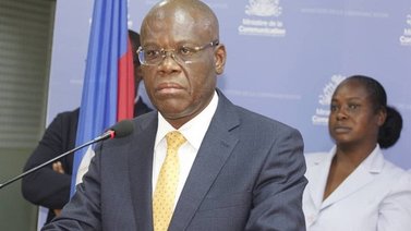 Primer ministro de Haití renuncia en medio de una crisis política
