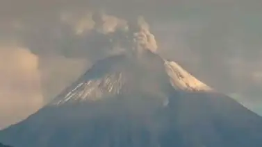 Cenizas del volcán Sangay afectan a tres provincias de Ecuador Cenizas del volcán Sangay afectan a tres provincias de Ecuador