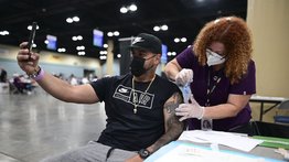 Puerto Rico pasa a vacunar a todas las personas de 16 años o más