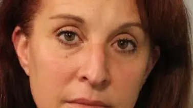 Mujer que tosió en la cara de otra fue condenada a 30 días de cárcel Mujer que tosió en la cara de otra fue condenada a 30 días de cárcel