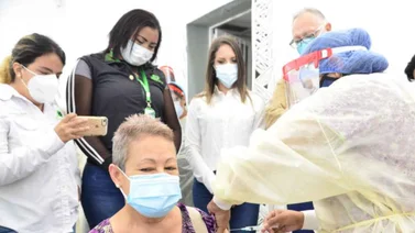 Concejo Municipal de Baruta inicia vacunación a adultos mayores