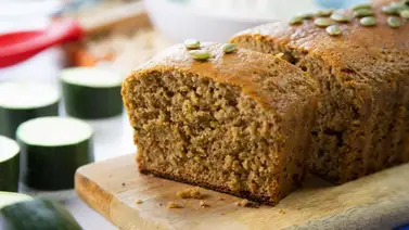 Pan especiado de calabacín y nueces Pan especiado de calabacín y nueces