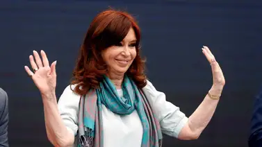 Cristina Fernández renuncia a su salario como vicepresidenta de Argentina Cristina Fernández renuncia a su salario como vicepresidenta de Argentina