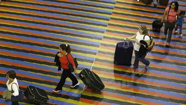 Criollos piden más ayudas a los familiares que les envían las remesas Criollos piden más ayudas a los familiares que les envían las remesas