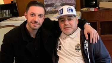 Abogado de Maradona asegura que sus hijas le robaron y lo abandonaron