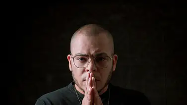 Jay Navarro firma su internacionalización con la disquera Cae Group Jay Navarro firma su internacionalización con la disquera Cae Group