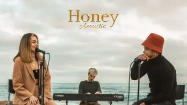 Joanna Crass y DCS traen “Honey” versión acústica (+vídeo) Joanna Crass y DCS traen “Honey” versión acústica (+vídeo)