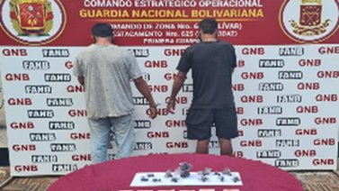 Incautan 29 gramos de marihuana y aprehenden a dos hombres en Bolívar
