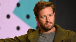 Armie Hammer pierde otro papel mientras sigue investigado por violación