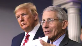 Trump dice que Fauci reinventa los hechos para "encubrir" sus errores