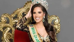 Miss venezolana Eliana Roa muestra por error parte intima en pleno desfile