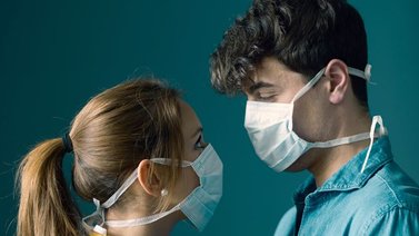 Relaciones de pareja cambian a causa del aislamiento
