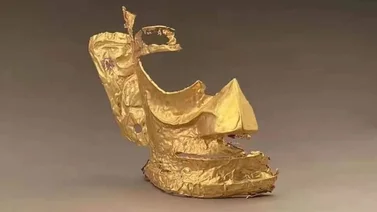 Descubren fragmento de una máscara de oro de unos 3.000 años de antigüedad en China