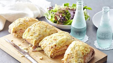 Croque-Monsieur de mozzarella y lomito