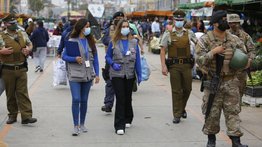 Cuarentena total en periferia de Santiago por "persistente" aumento de casos