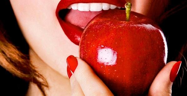 La tentación de lo prohibido seduce La tentación de lo prohibido seduce