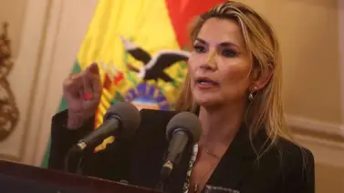 Trasladan a expresidenta interina Áñez a La Paz para legalizar su detención Trasladan a expresidenta interina Áñez a La Paz para legalizar su detención