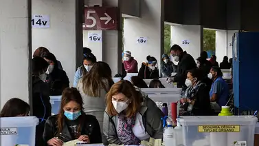 Chile define dividir en dos días la macrojornada electoral del 11 de abril Chile define dividir en dos días la macrojornada electoral del 11 de abril