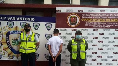 Detienen a un hombre en terminal de pasajeros por transportar droga en el estómago