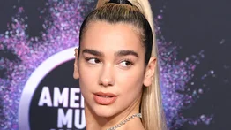 Dua Lipa defiende a «La Princesa del Pop»