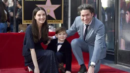 Música en familia: Dudamel se lleva a su hijo a la Filarmónica de Los Ángeles