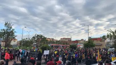 Comerciantes protestan contra medidas que los llevan a la quiebra Comerciantes protestan contra medidas que los llevan a la quiebra
