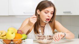 Comer rápido es dañino y engorda