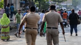 Un hombre decapita a su hija y se entrega con su cabeza a la Policía en India