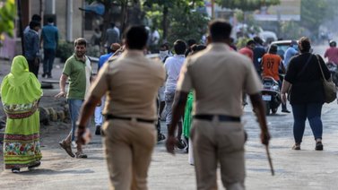Un hombre decapita a su hija y se entrega con su cabeza a la Policía en India