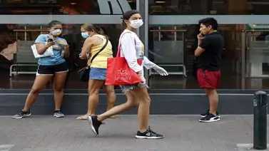 Perú levanta cuarentena y reduce horario de toque de queda Perú levanta cuarentena y reduce horario de toque de queda