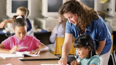 Gobierno de Reino Unido dedicará fondo a tutorías individuales