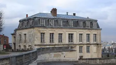 Francia distribuirá compresas y tampones gratuitos a sus universitarias Francia distribuirá compresas y tampones gratuitos a sus universitarias