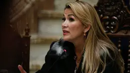 Expresidenta interina de Bolivia denuncia persecución tras ser citada por Fiscalía